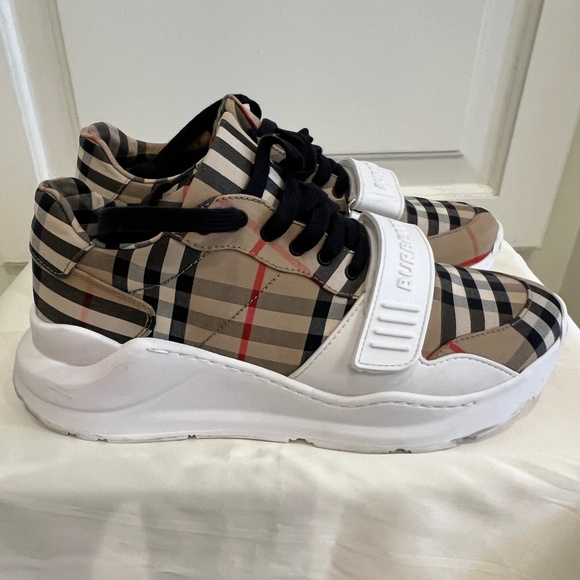 Burberry Women’s Sneaker - Picture 1 of 8